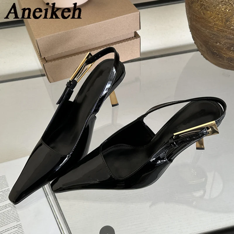 Aneikeh 2025, novedad de veran - Women Shoes Zara reseña y precio