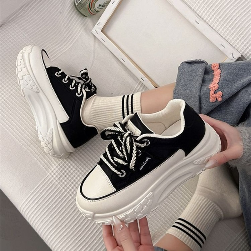 Zapatillas blancas gruesas de  - Platform Sneakers Chunky reseña y precio