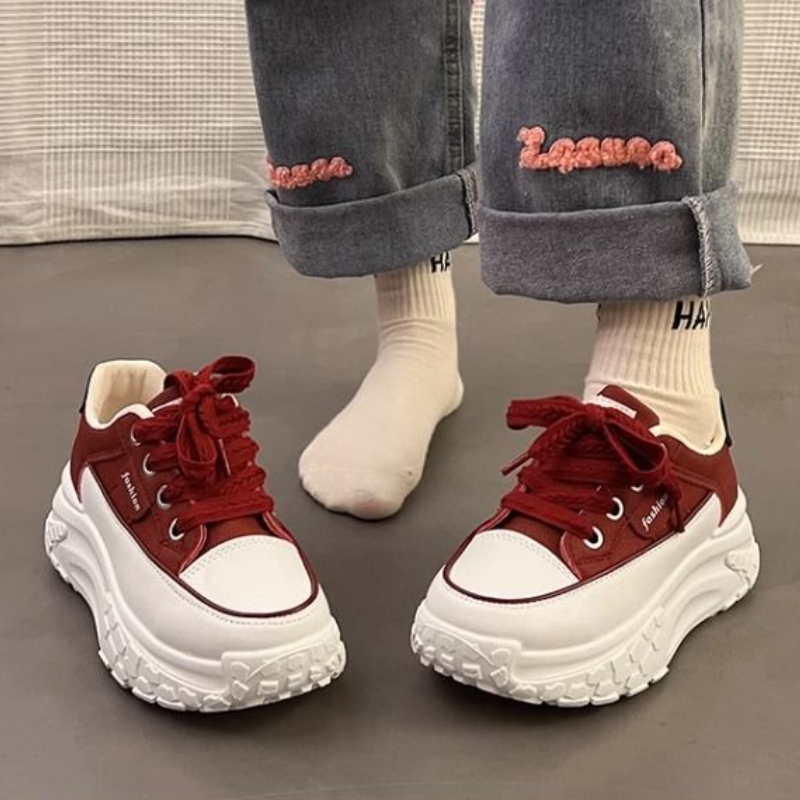 Zapatillas blancas gruesas de  - Platform Sneakers Chunky reseña y precio