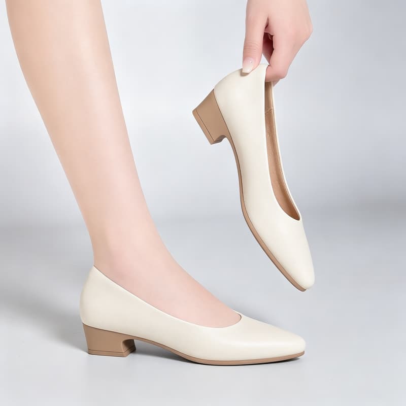 Zapatos de Tacón Bajo de Cuero - Court Heel Pointed reseña y precio
